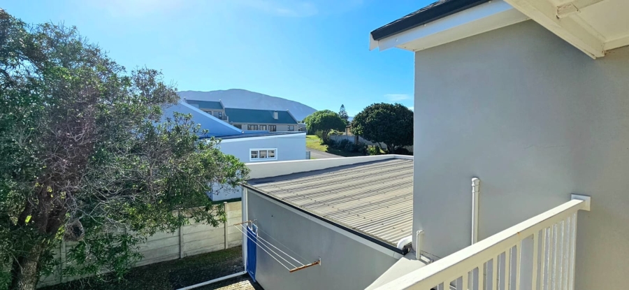 3 Bedroom Property for Sale in Franskraal Western Cape